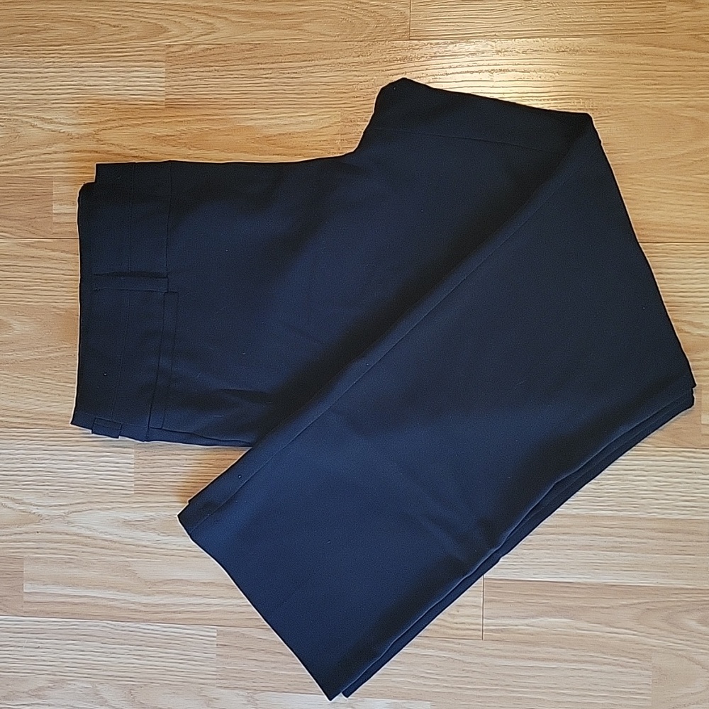 18R Black dressy pants